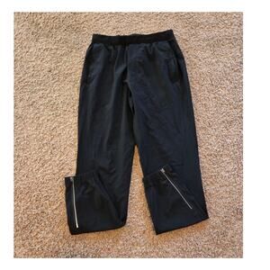 Lululemon surge jogger in black running pants with zipper mens M